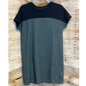 UNDER ARMOUR CREWNECK LOOSE FIT CAP SLEEVE SWEATSHIRT ATHLETIC DRESS SIZE XS